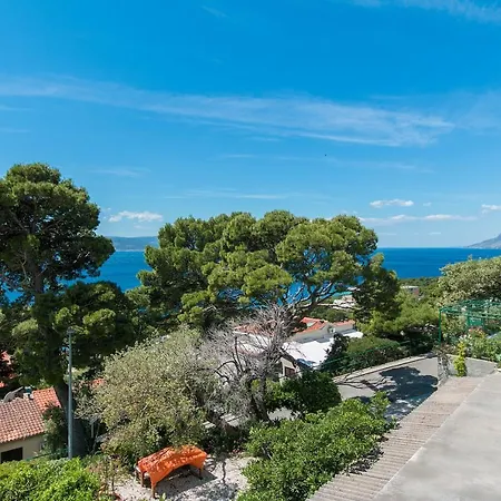 Apartments And Rooms With Parking Space Brela, Makarska - 2717 3* Brela