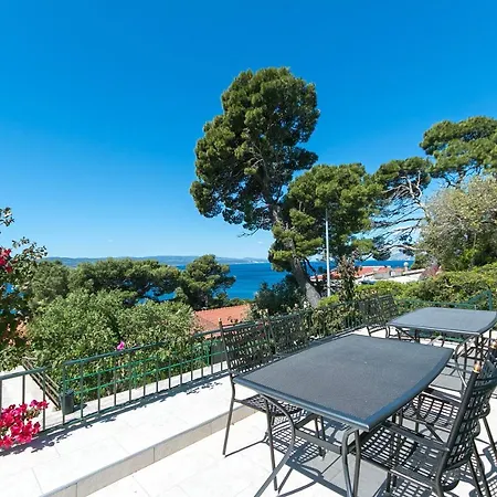 Apartments And Rooms With Parking Space Brela, Makarska - 2717 3*