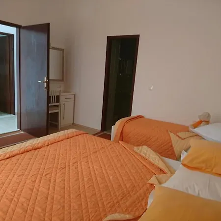 And With Parking Space Brela, Makarska - 2717 Affittacamere 3*