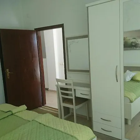 And With Parking Space Brela, Makarska - 2717 3*